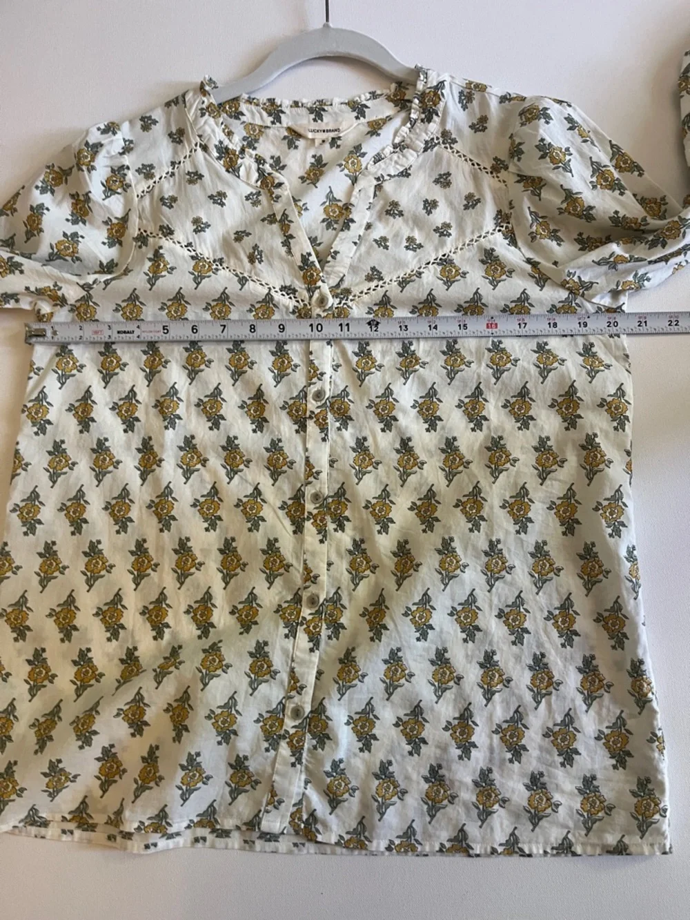 Lucky Floral Top Button Down Size Medium - Picture 6 of 7